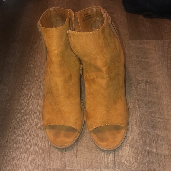 fringe open toe heels - Picture 2 of 5